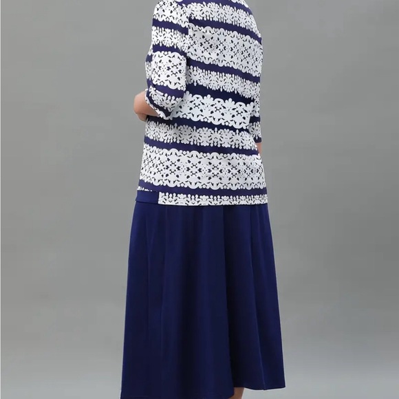 Source Unknown Dresses & Skirts - Color Block 2 Piece Dress Blue and White Dress Size XXL (14)
